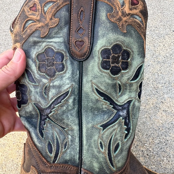 Uniquely Stitched distresed Cowboy Boot Mid-calf - Picture 2 of 9